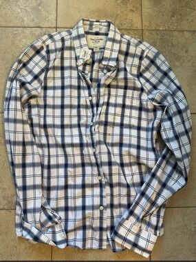 Abercrombie & Fitch Men's XXL White and Navy Plaid Button-Down Shirt